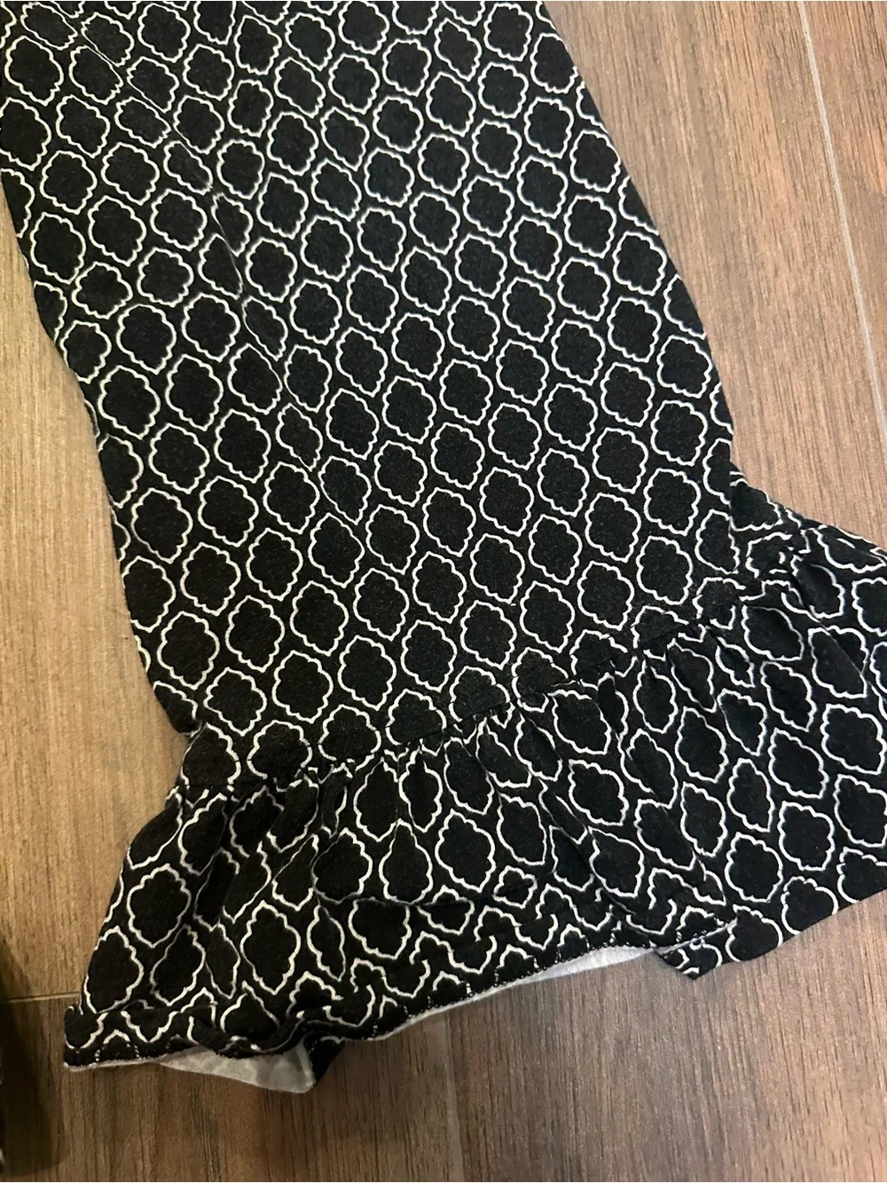 Persnickety Girls Black and White Ruffle Set Sz 4 Years